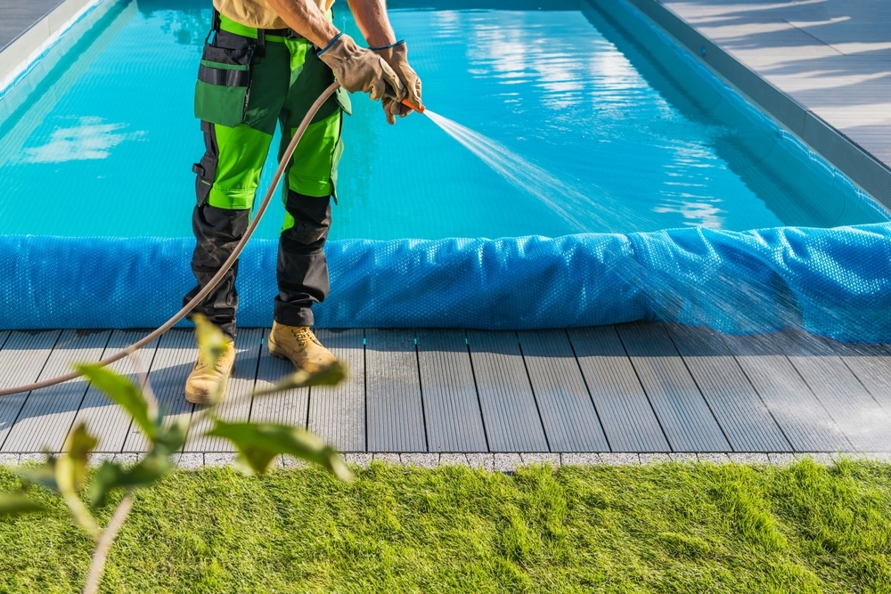 Deck Maintenance in 5 Easy Steps (+ Tips)
