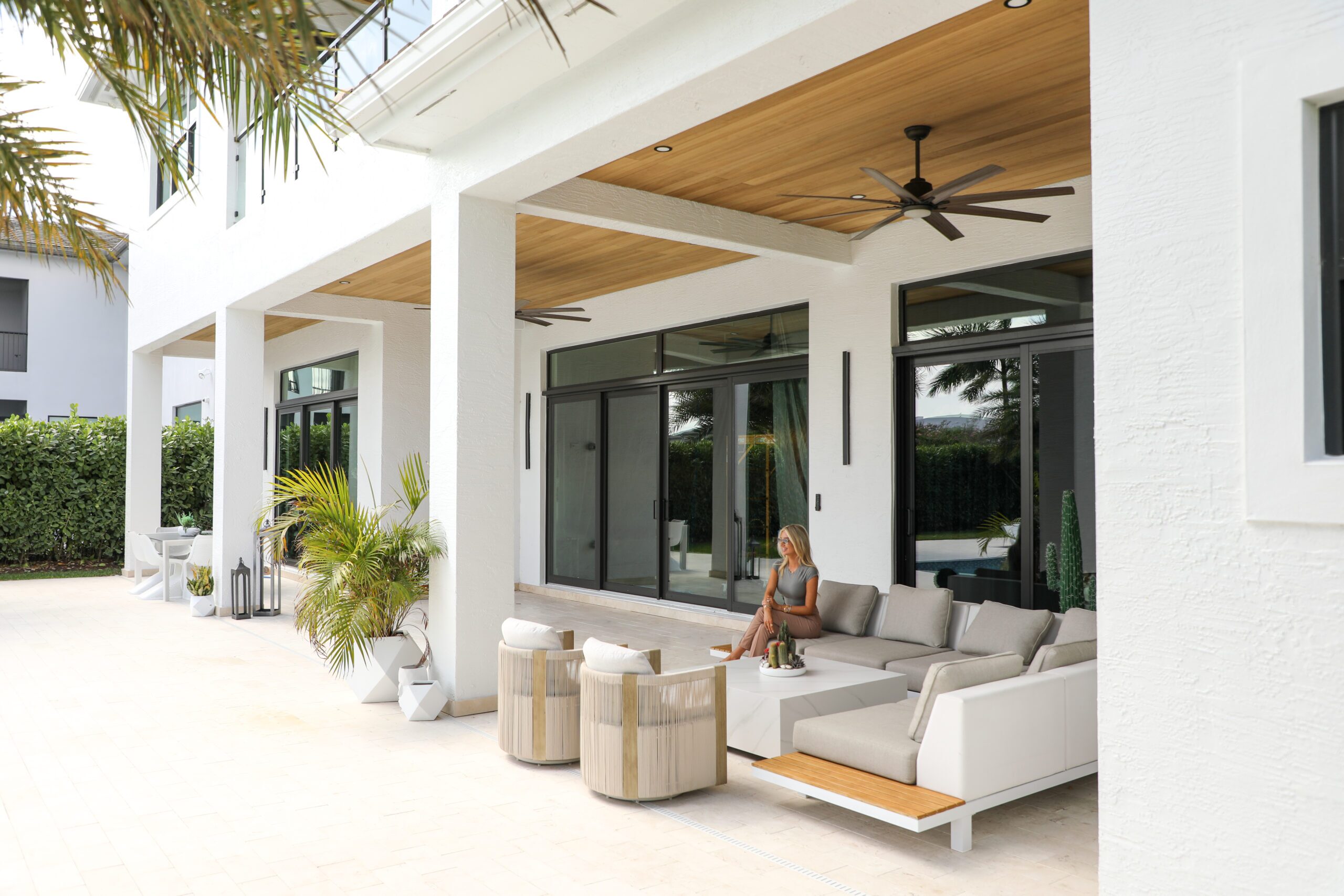 Ayous 1x6 T&G V joint - Without oil - Alexa Collins House - Backyards and Pergolas.